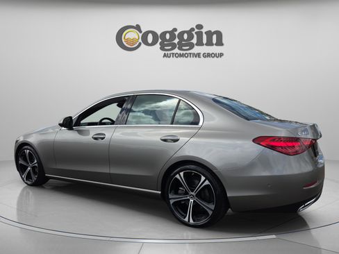 Used 2023 Mercedes-Benz C 300 Sedan image 4