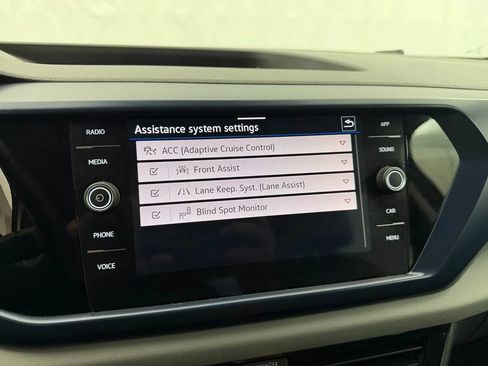 Used 2023 Volkswagen Taos SE AWD/4WD image 19