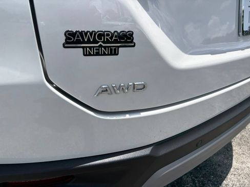 Used 2025 Honda Pilot EX-L image 9