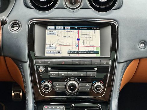 Used 2015 Jaguar XJ L Portfolio image 15