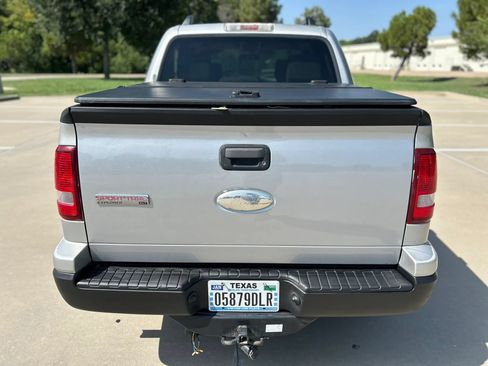 Used 2007 Ford Explorer Sport Trac XLT RWD image 7