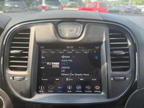 Used 2019 Chrysler 300 S RWD image 14
