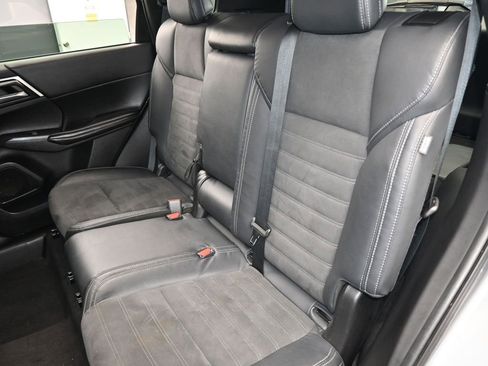 Used 2022 Mitsubishi Outlander SE image 33