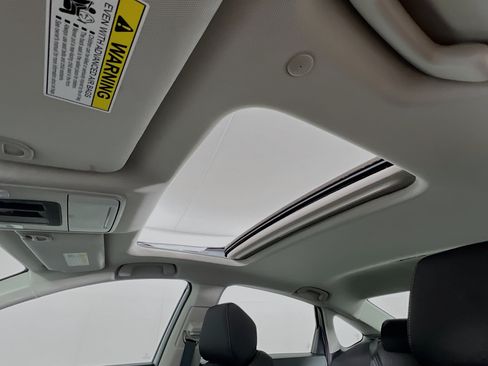 Used 2023 Honda Accord EX image 13