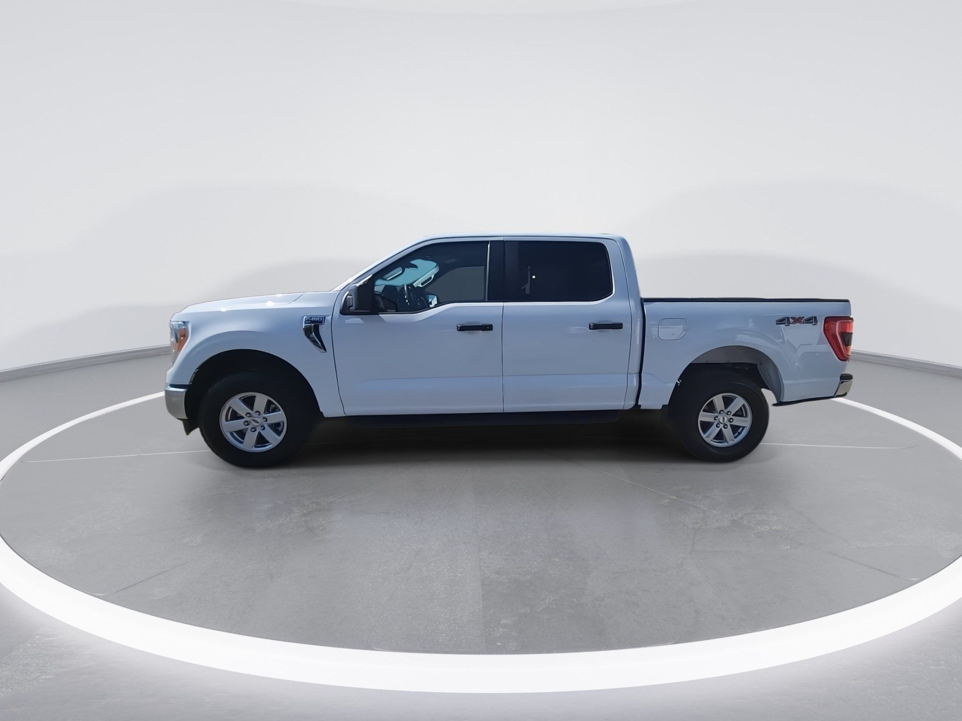 Used 2022 Ford F150 XLT w/ Trailer Tow Package AWD/4WD image 5