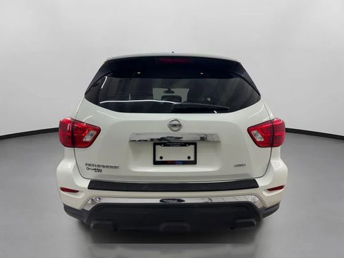 Used 2018 Nissan Pathfinder S image 8