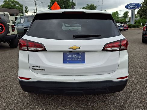 Used 2023 Chevrolet Equinox LS w/ LS Convenience Package FWD image 9