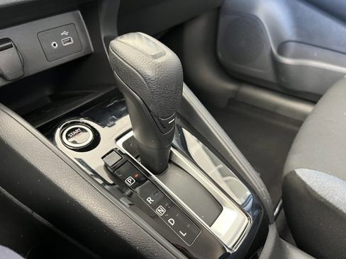 Used 2025 Nissan Versa SV image 14