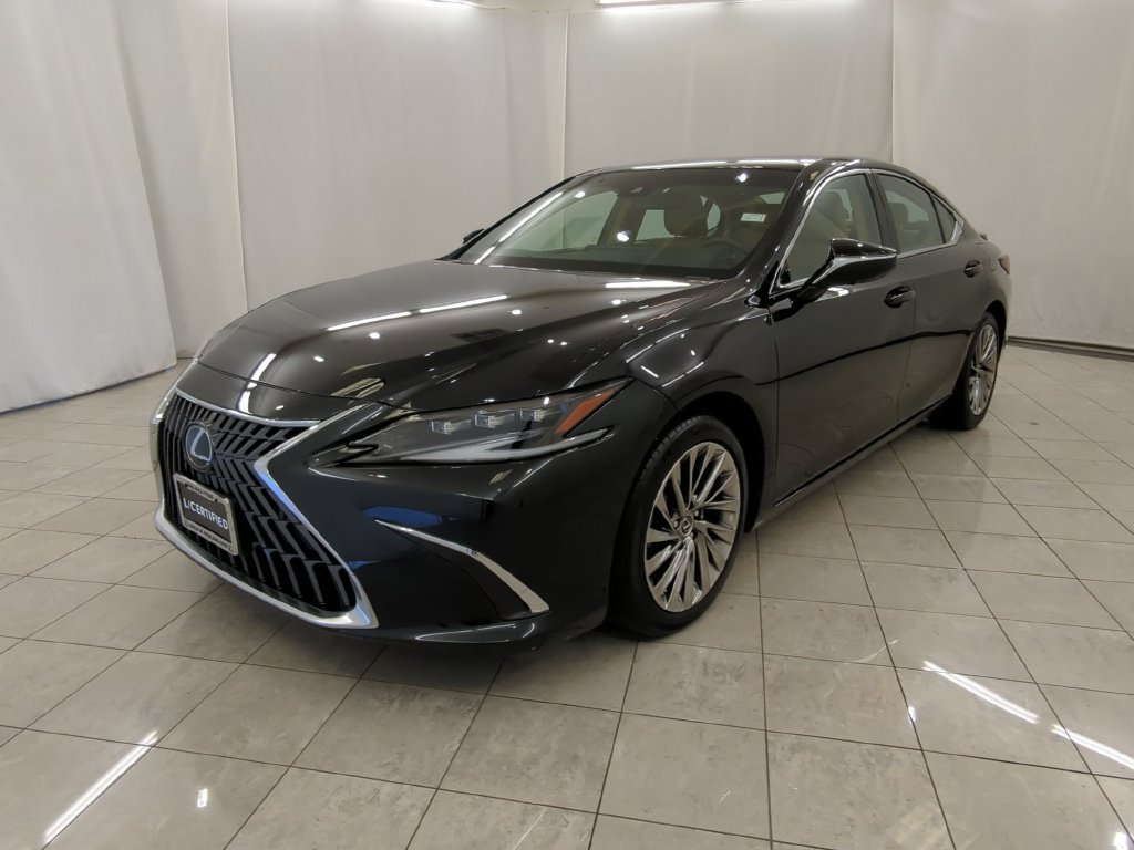 Used 2023 Lexus ES 350 Ultra Luxury w/ Accessory Package (Z2) FWD image 4