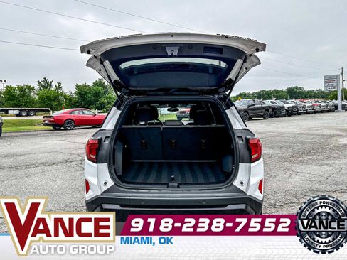 Used 2025 GMC Terrain Elevation w/ Black Edition AWD/4WD image 16