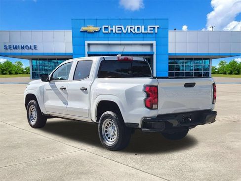 Used 2025 Chevrolet Colorado W/T RWD image 3