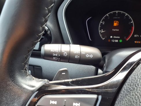 Used 2025 Honda Pilot EX-L image 18