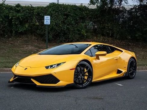 Used 2015 Lamborghini Huracan LP 610-4 image 9