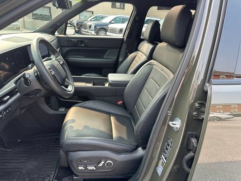 Used 2024 Hyundai Santa Fe Calligraphy AWD/4WD image 14