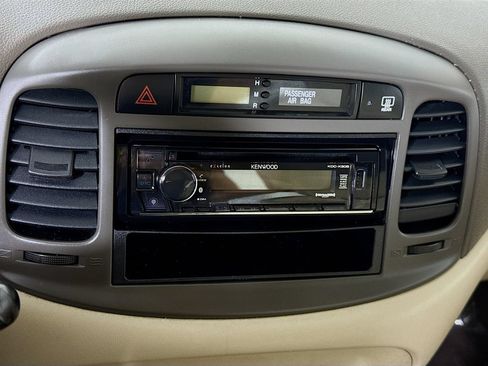 Used 2009 Hyundai Accent GLS w/ Popular Equipment Pkg 5 FWD image 5
