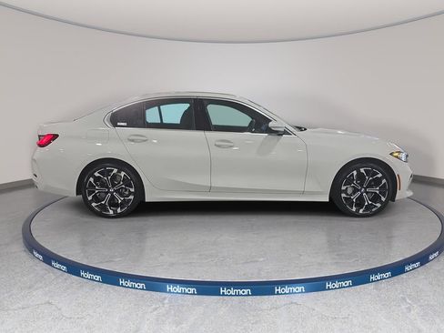 Used 2026 BMW 330i Sedan w/ Convenience Package RWD image 5