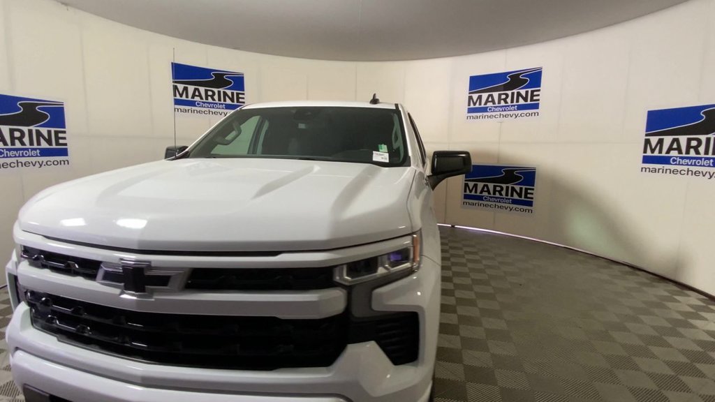 Used 2023 Chevrolet Silverado 1500 RST w/ Z71 Off-Road Package AWD/4WD image 5