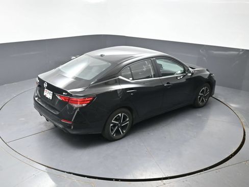 Used 2024 Nissan Sentra SV FWD image 13