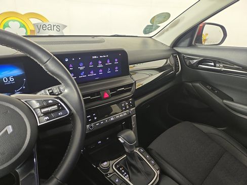 Used 2024 Kia Seltos S image 23