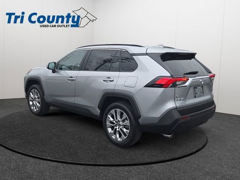 Used 2025 Toyota RAV4 XLE Premium w/ Weather Package AWD/4WD image 6