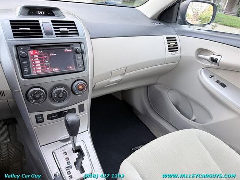 Used 2013 Toyota Corolla LE w/ Premium Pkg image 18