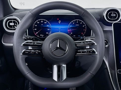 New 2026 Mercedes-Benz GLC 300 image 17