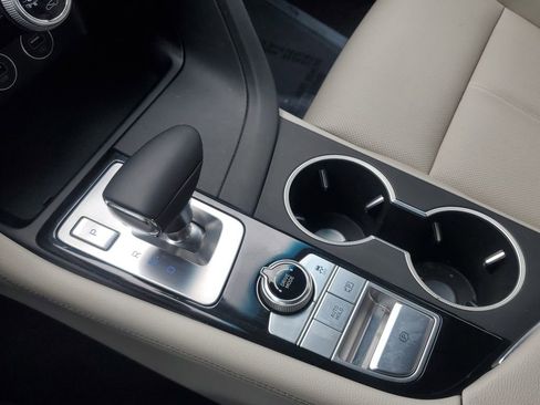 Used 2023 Genesis G70 2.0T image 33