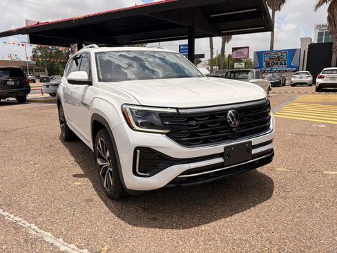 Used 2024 Volkswagen Atlas SEL Premium R-Line AWD/4WD image 5