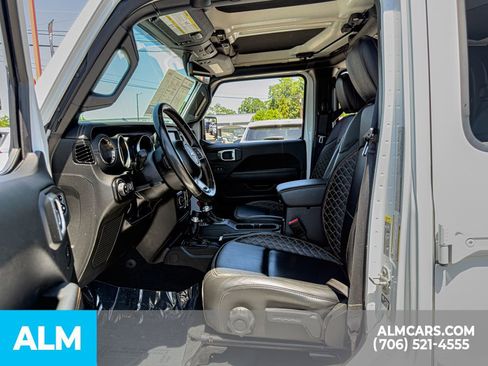 Used 2022 Jeep Gladiator Overland AWD/4WD image 16