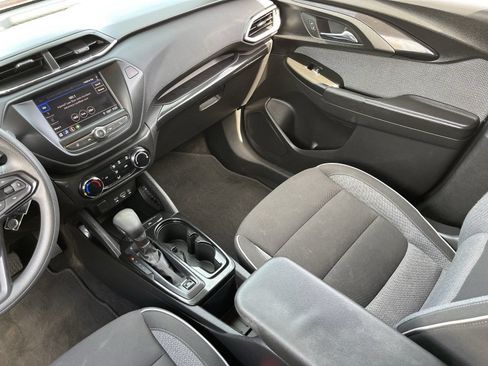 Certified 2023 Chevrolet TrailBlazer LS FWD image 17