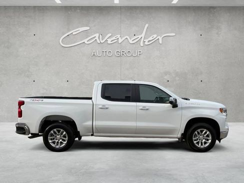 Used 2025 Chevrolet Silverado 1500 LT w/ Safety Package AWD/4WD image 17