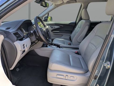 Used 2016 Honda Pilot Touring image 23