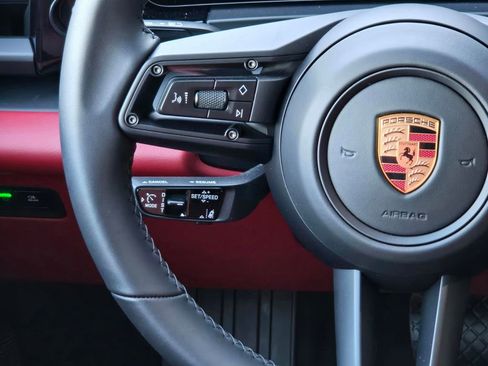 New 2025 Porsche Macan 4 Electric image 16