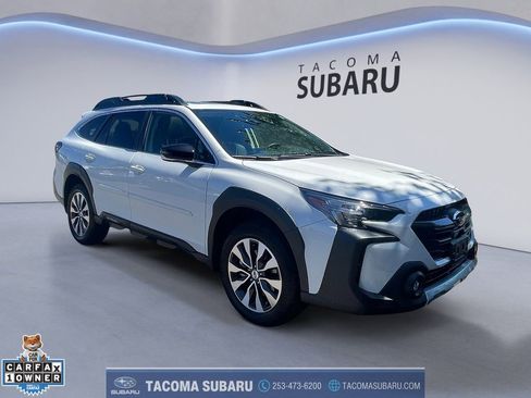 Used 2025 Subaru Outback Limited AWD/4WD image 7
