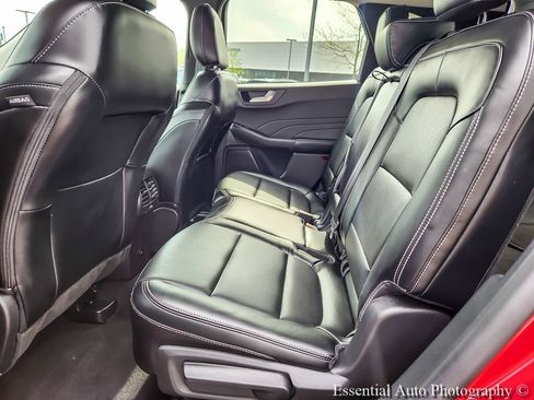 Used 2024 Ford Escape Platinum AWD/4WD image 9