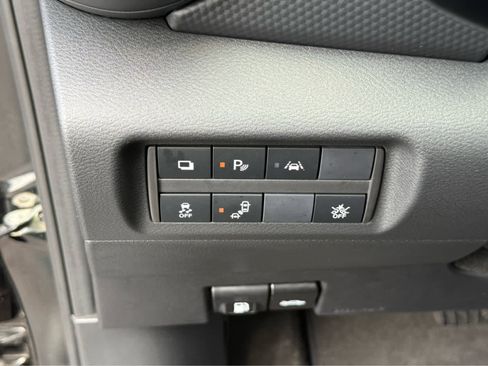 Used 2025 Nissan Kicks Play S image 23