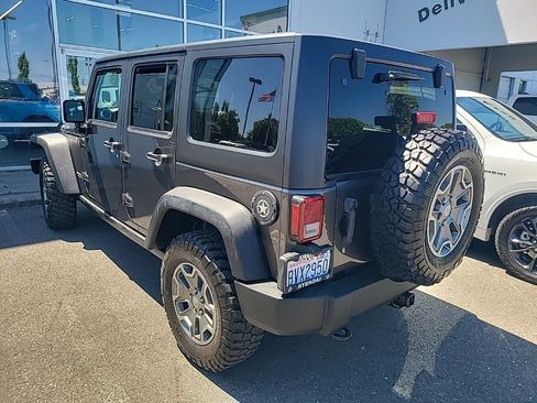 Used 2017 Jeep Wrangler Unlimited Rubicon w/ Connectivity Group AWD/4WD image 5
