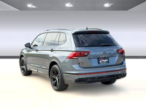 Used 2024 Volkswagen Tiguan SE R-Line image 3