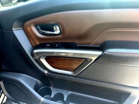 Used 2017 Nissan Titan Platinum Reserve image 53