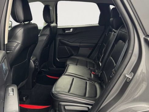 Used 2022 Ford Escape SEL FWD image 13