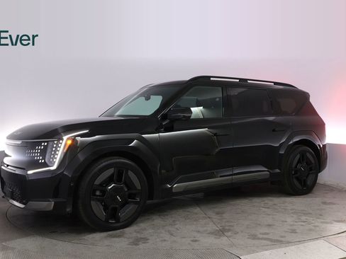 Used 2024 Kia EV9 GT-Line image 18