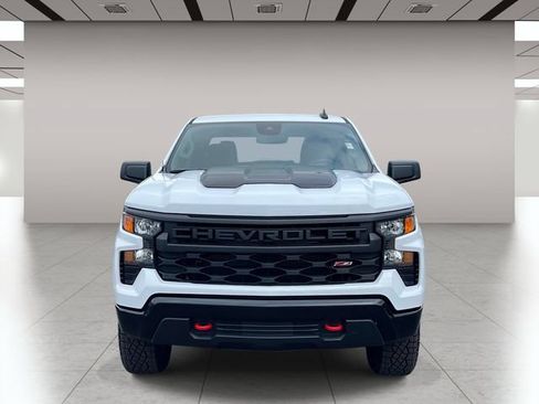 Used 2025 Chevrolet Silverado 1500 Custom Trail Boss AWD/4WD image 9