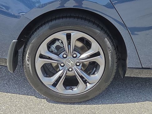 Used 2023 Honda Accord EX-L image 7