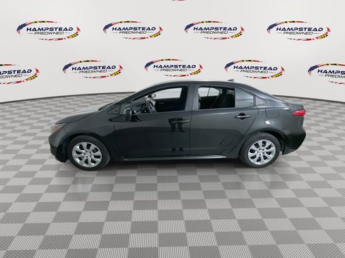 Used 2020 Toyota Corolla LE FWD image 5