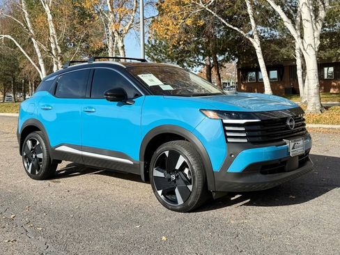 New 2026 Nissan Kicks SR w/ Cold Weather Package image 2