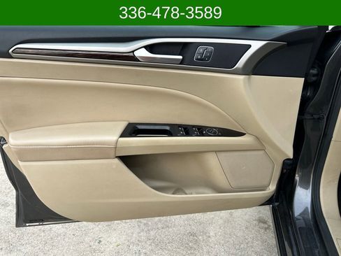 Used 2016 Ford Fusion SE w/ Equipment Group 202A image 10