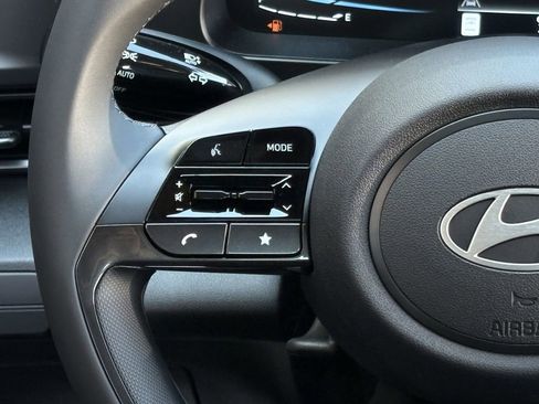 New 2025 Hyundai Elantra Sport image 13