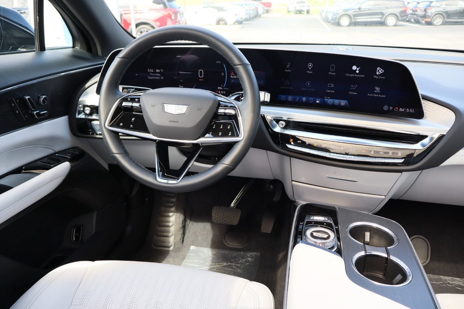 Used 2024 Cadillac Lyriq Luxury AWD/4WD image 37