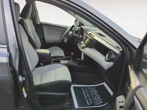 Used 2017 Toyota RAV4 XLE image 14