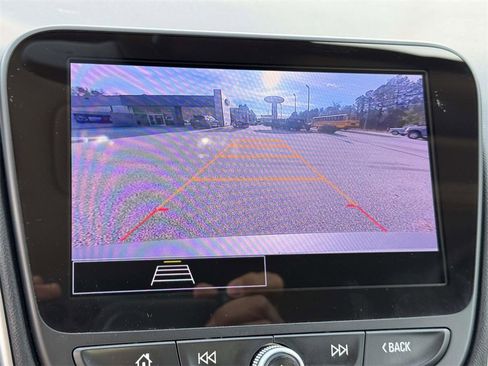 Used 2024 Chevrolet Malibu LT image 4